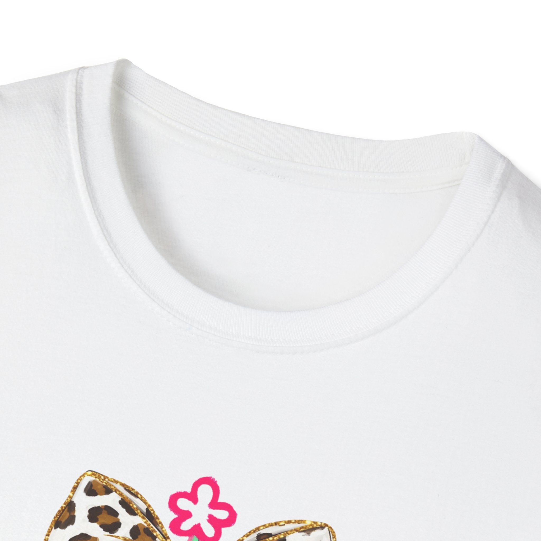 Adult Leopard Bow Christmas Tree T-Shirt, Unisex Holiday Tee, Cute Christmas Gift, Festive Apparel, Winter Style, Fun Holiday Wear